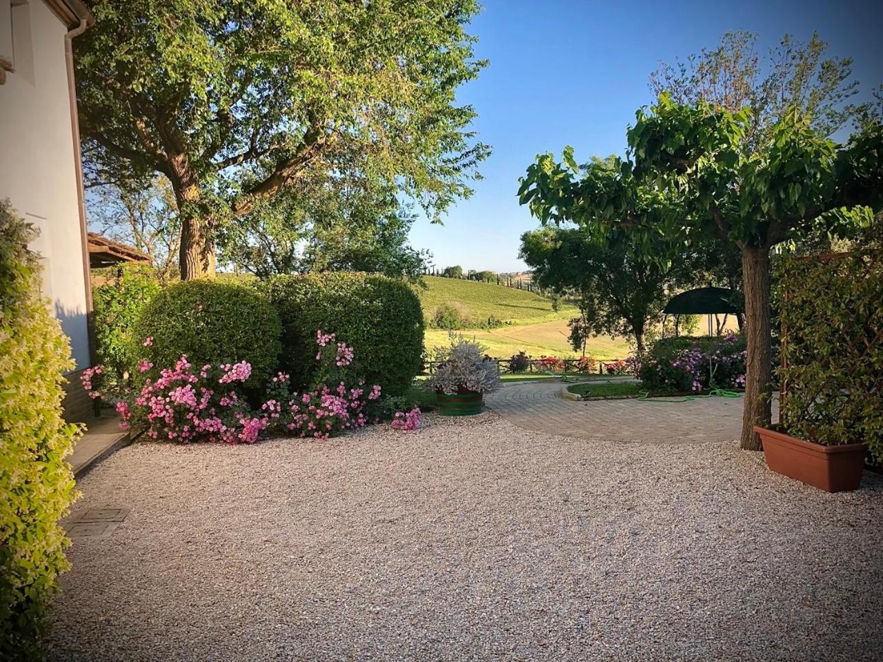 Vigna Sant' Amico Country House Морро-д'Альба Экстерьер фото